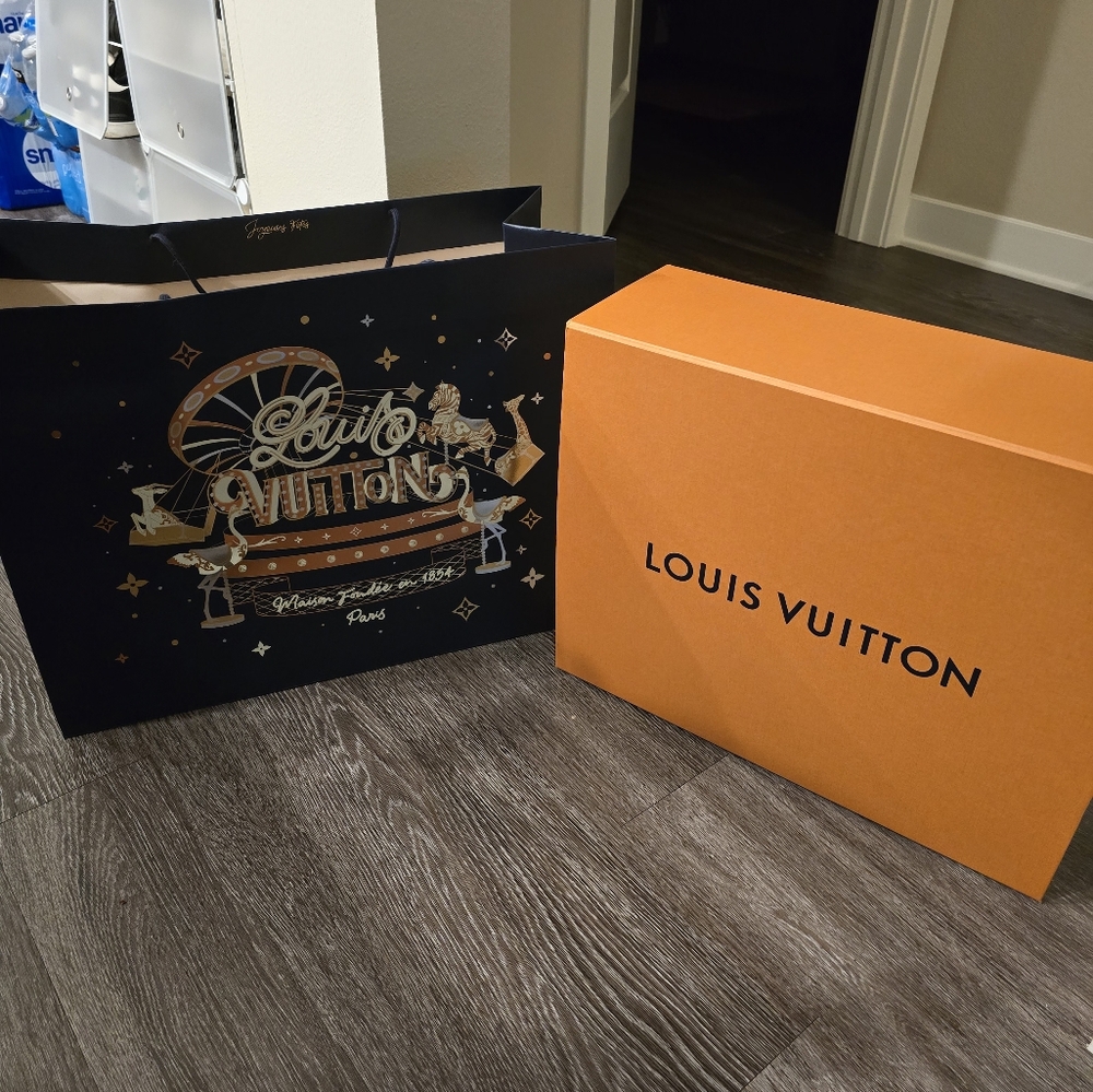 LV clothes box